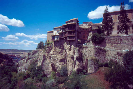 cliff houses hanging houses of cuenca
