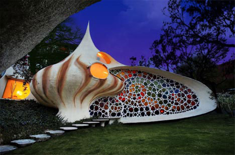 curved-shell-house-design
