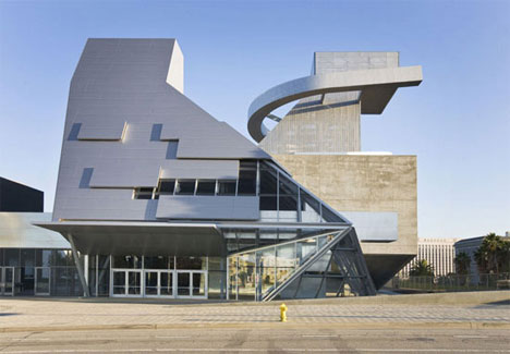 Futuristic Architecture on 15 Cool High School  College   University Building Designs