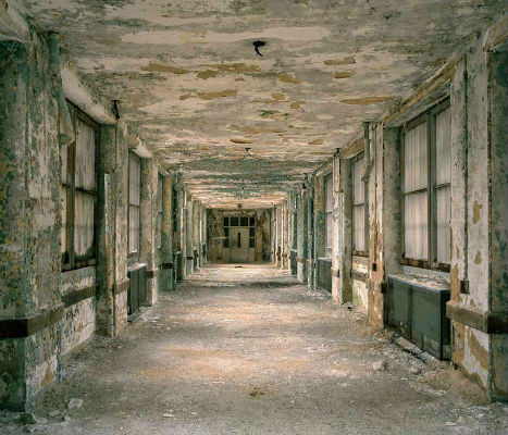 Abandoned Asylums In Focus Photos By Jeremy Harris
