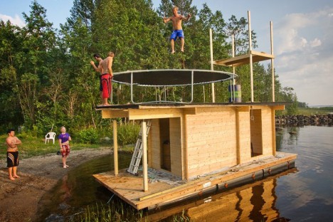 floating sauna trampoline test