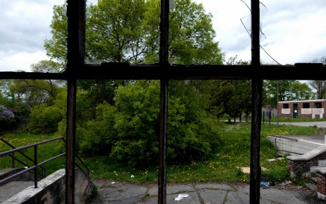 abandoned camp 30 windows