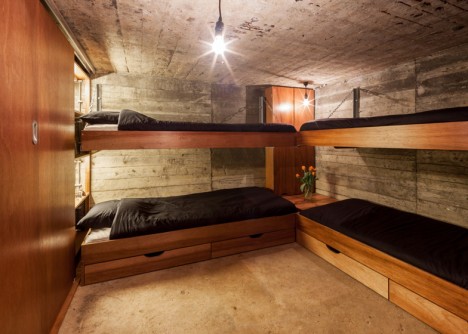 bunker house bunk beds