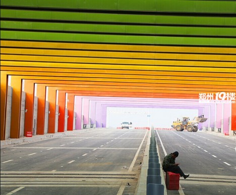 China Rainbow Tunnel 8b
