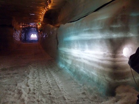 ice cave lighting design