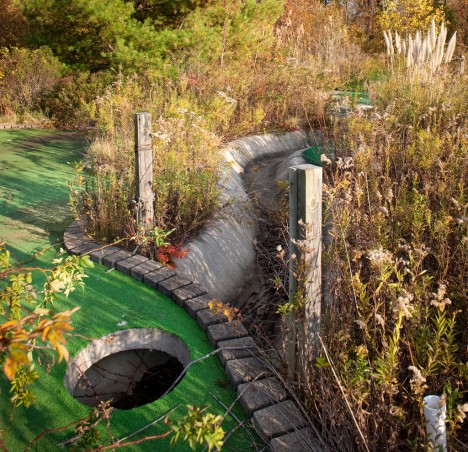 abandoned-miniature-golf-course-1c