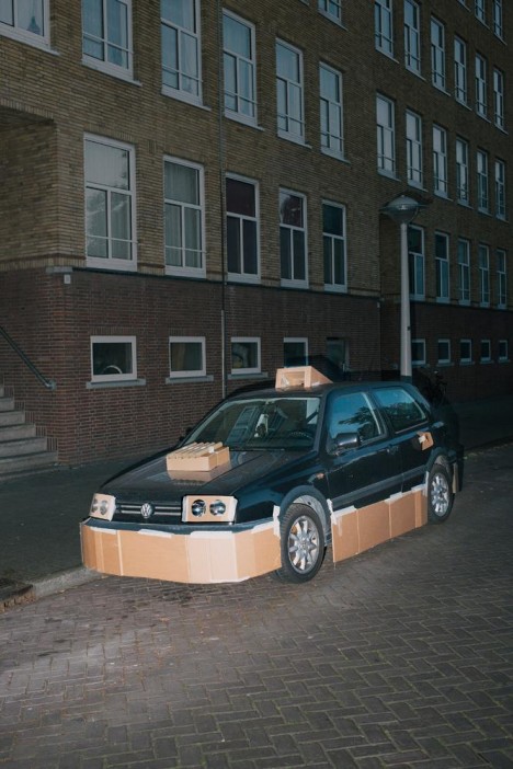 customized carboard car 4