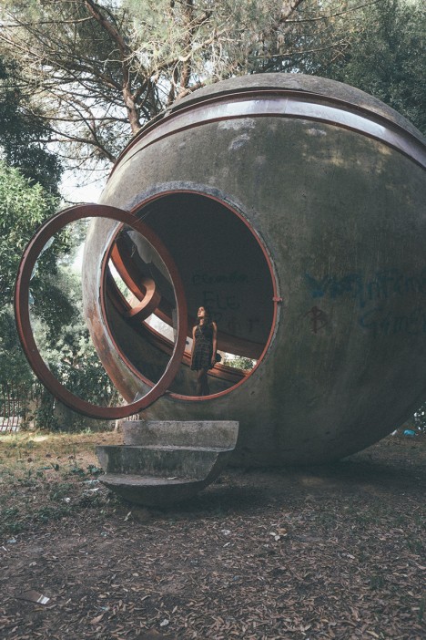experimental home concrete sphere