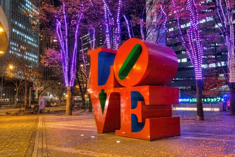 LOVE-sculpture-0